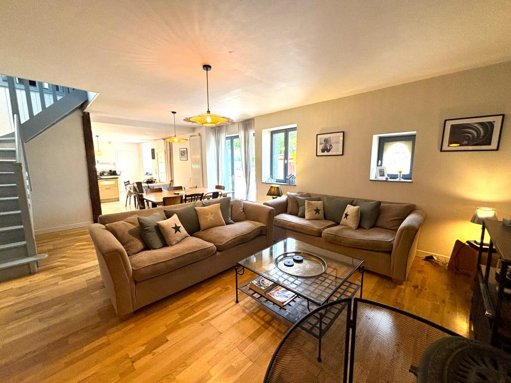 La maison principale : le salon 