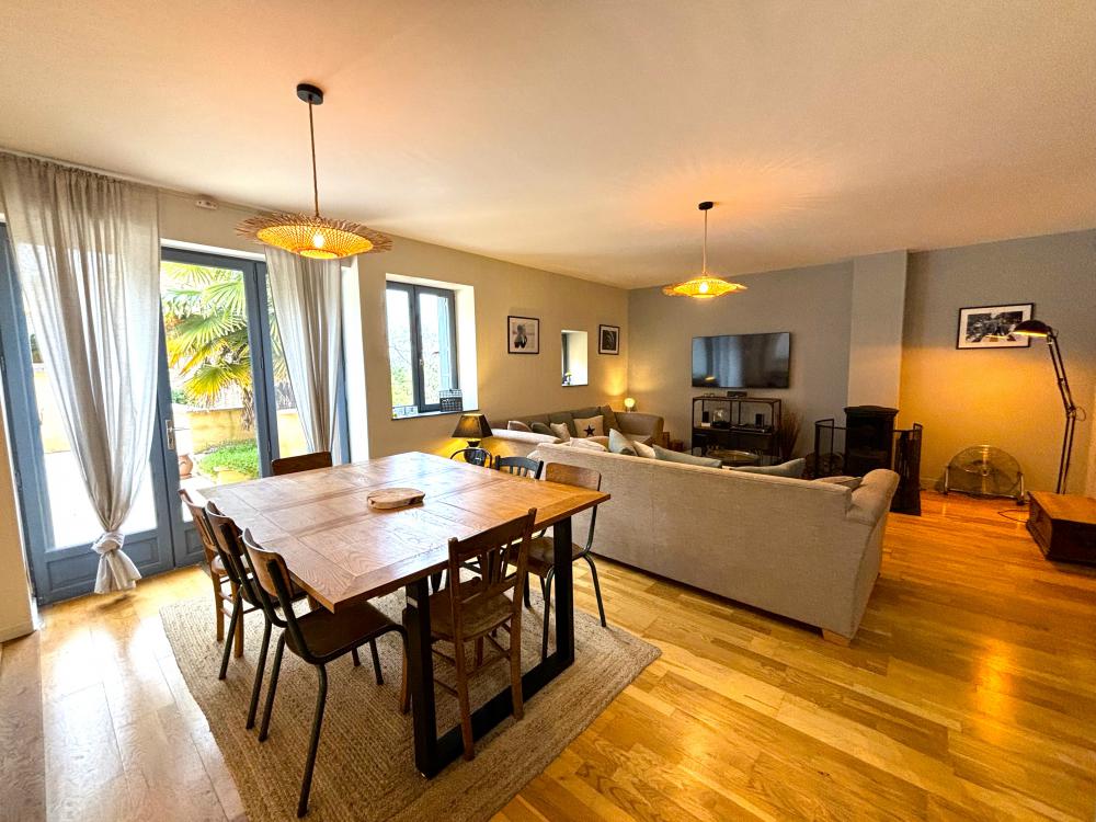 La maison principale : l'espace repas 