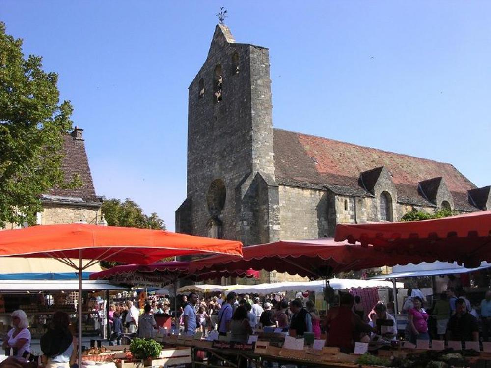 jour de marché à Domme