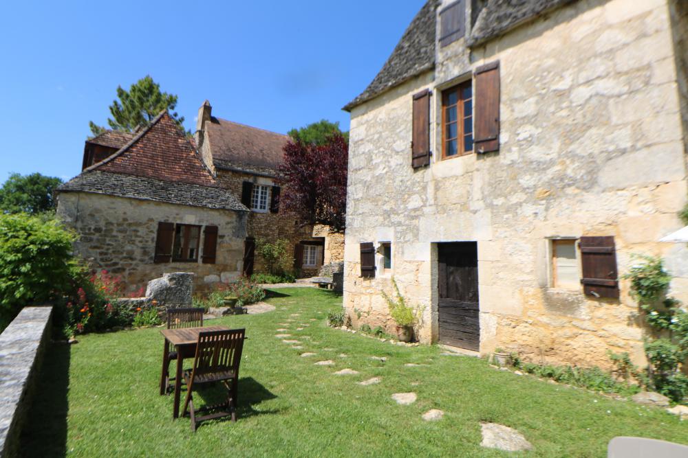 La Maison au Toit de lauzes 