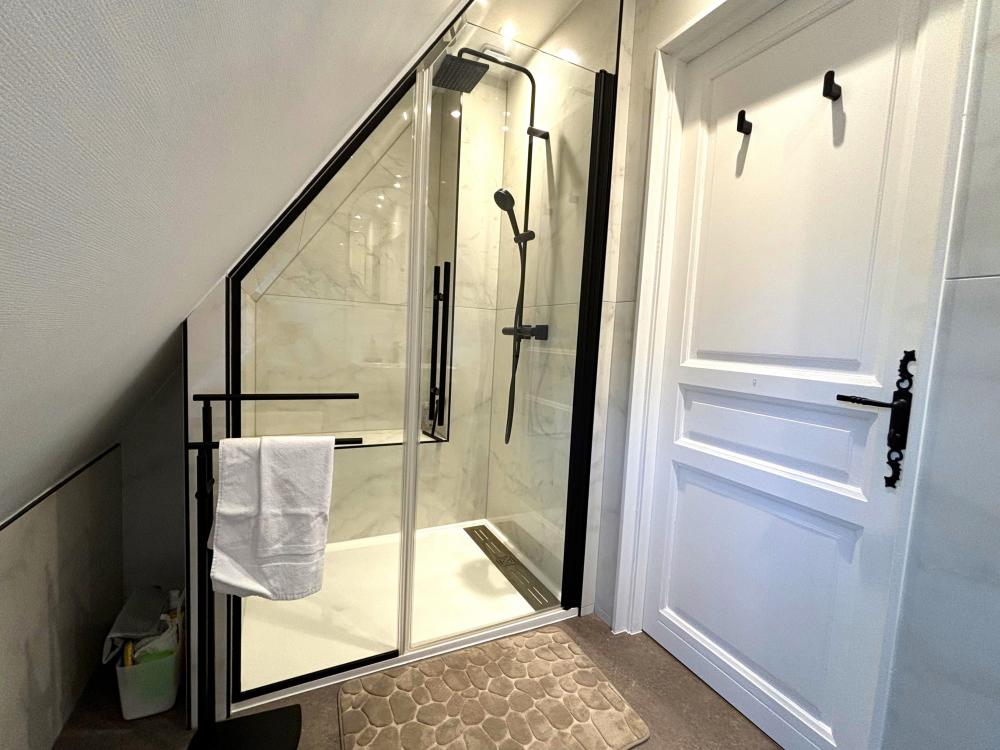 sa salle de bain privée