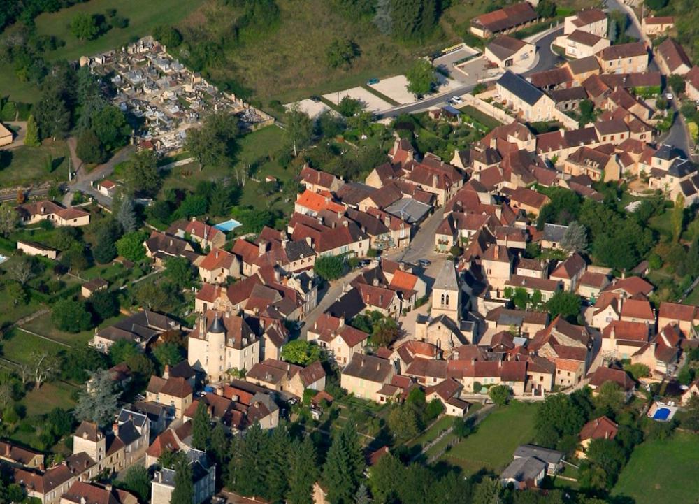  le joli petit village tous commerces de Daglan 