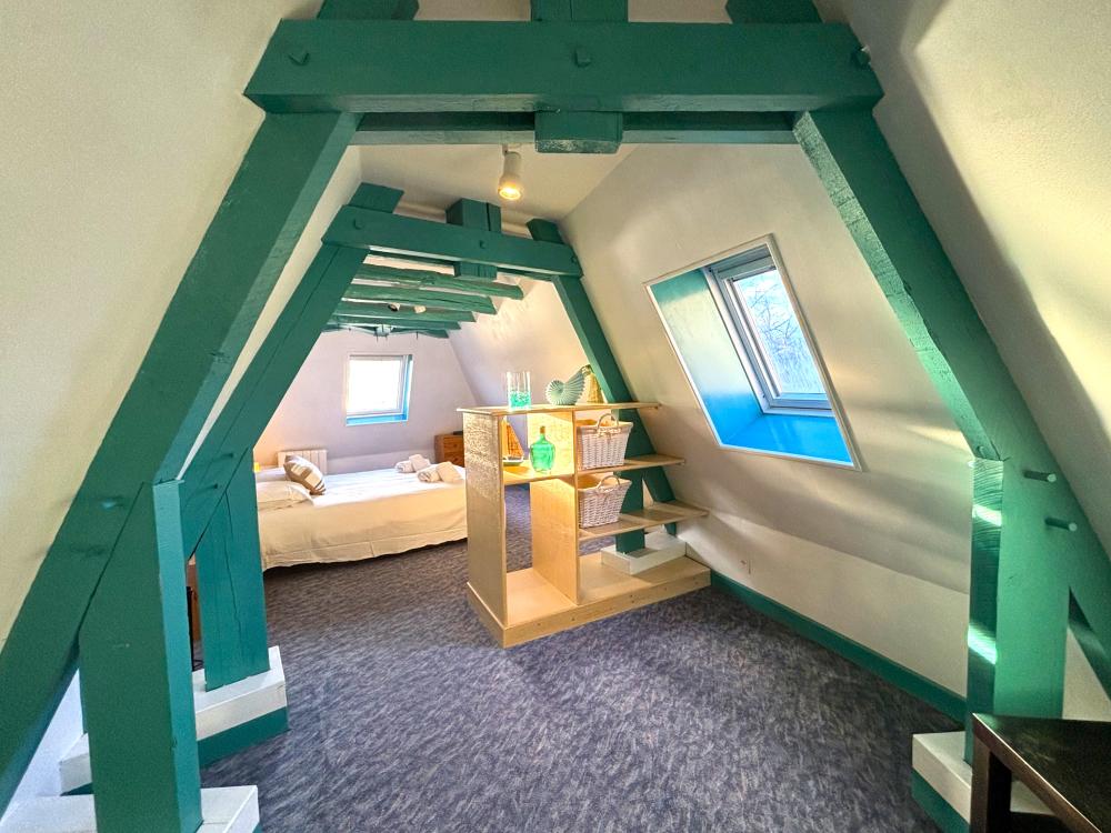 La troisième chambre double au 2nd étage est le paradis des enfants ! 