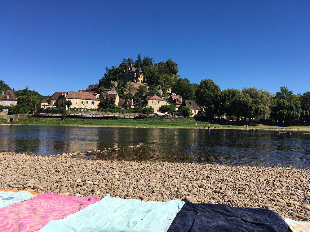 la plage de Limeuil, idéal pour la baignade 