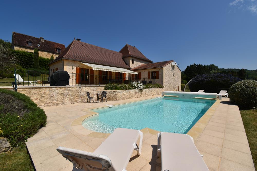 La maison avec sa piscine privée