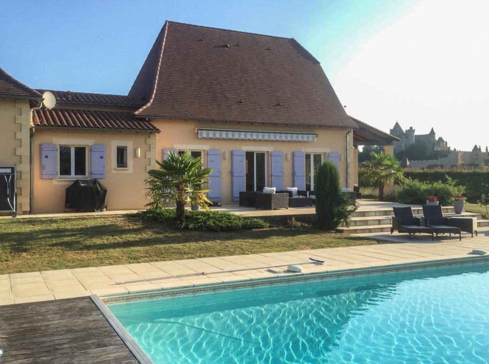 La maison avec sa piscine