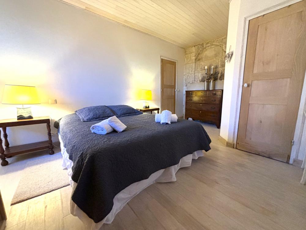 la chambre principale au 1er étage 