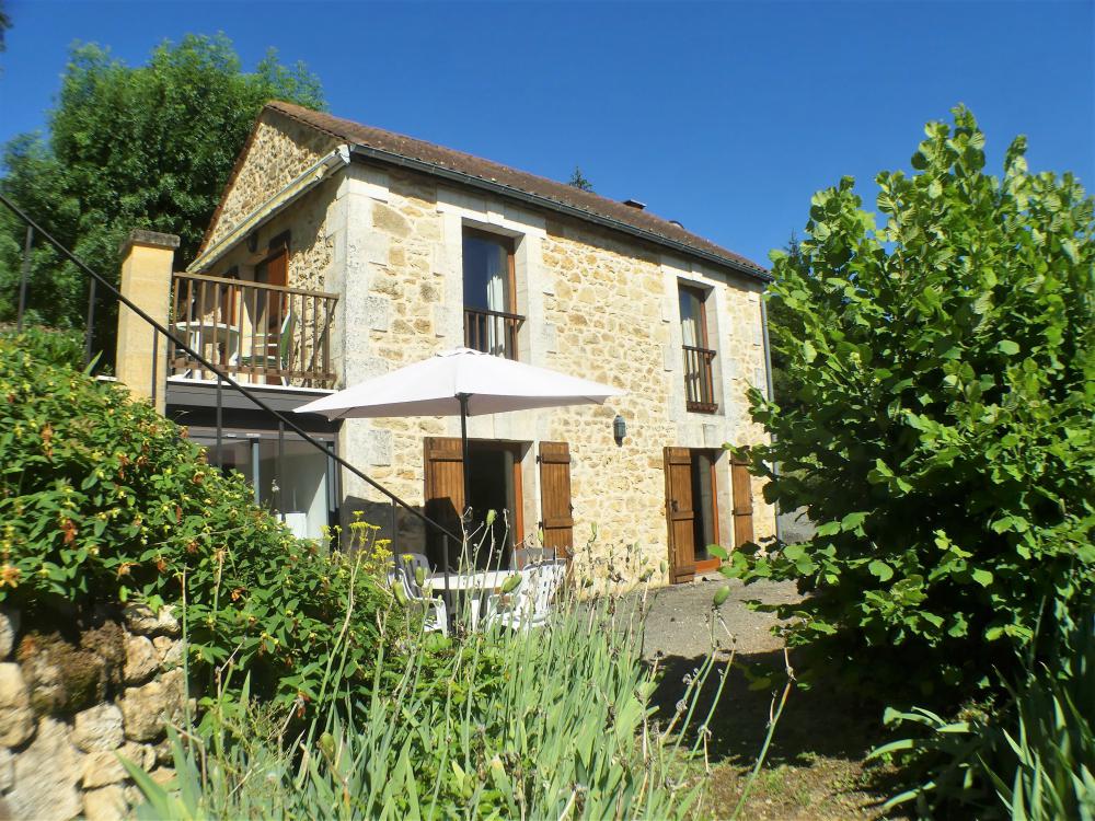La façade sud de la maison d'amis