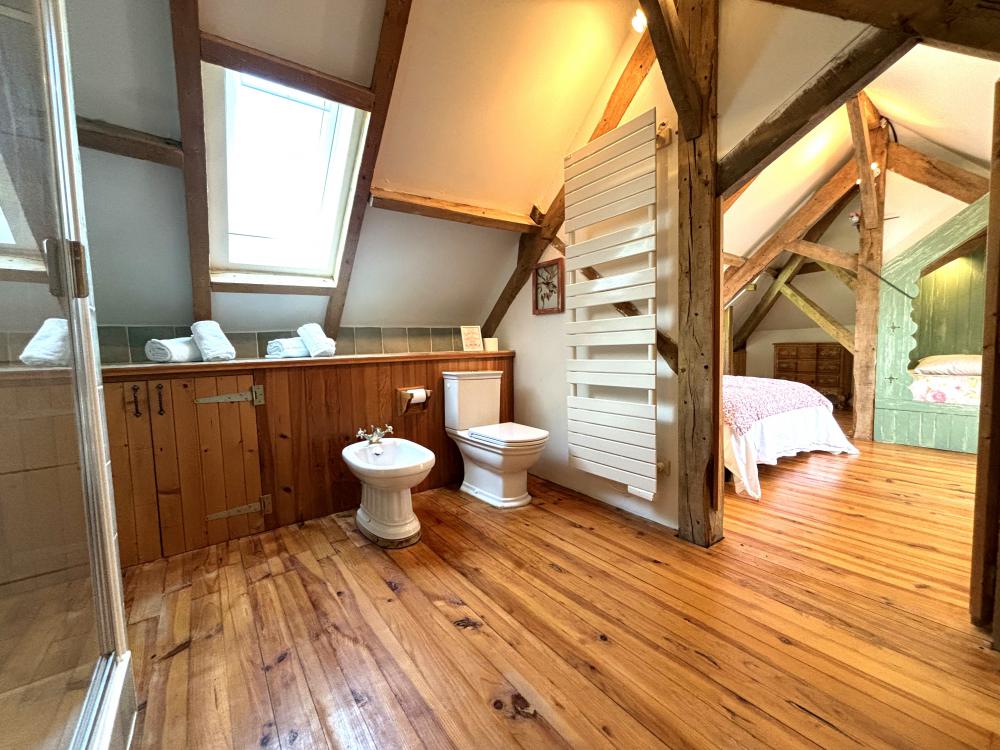 avec salle d'eau attenante