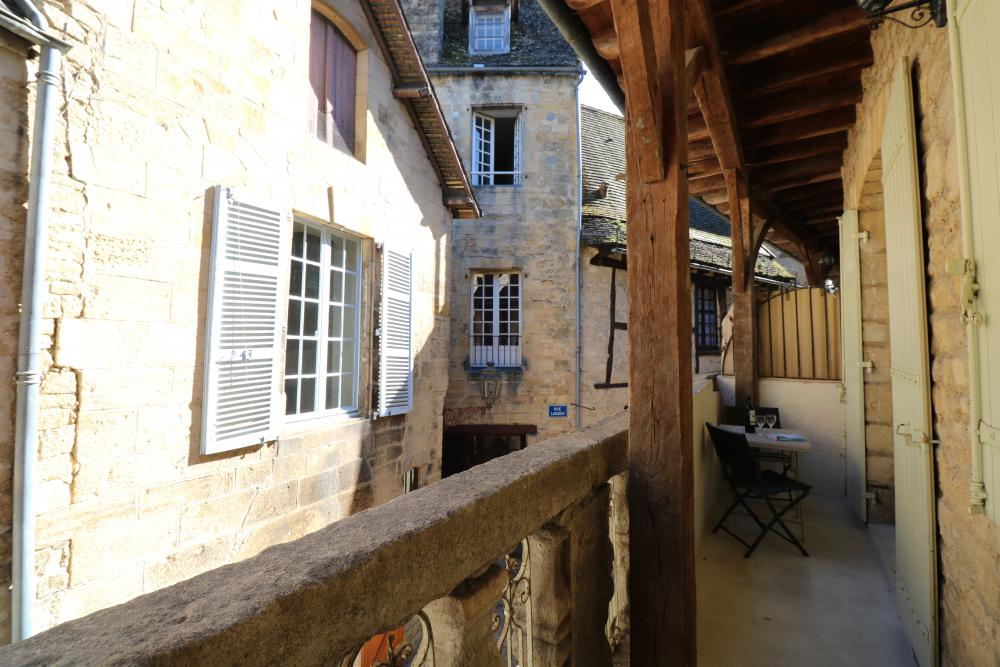 le balcon au 1er étage 