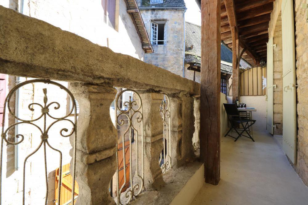 le balcon au 1er étage 