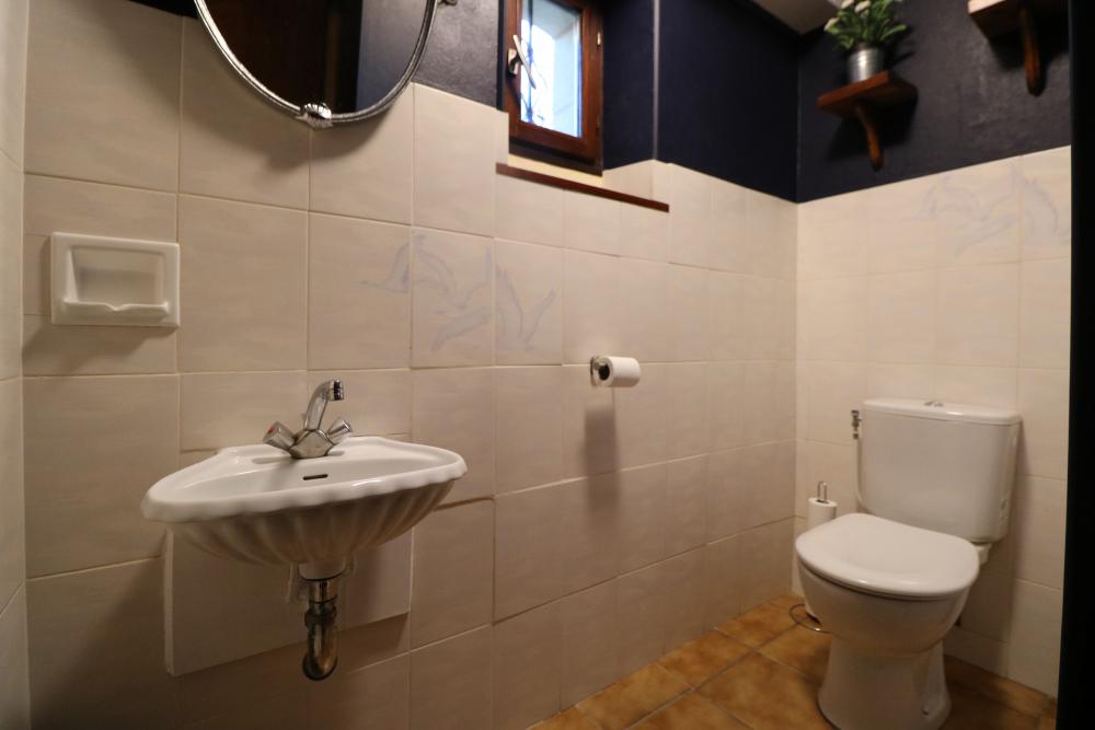 les WC en rdc complètent ce niveau 