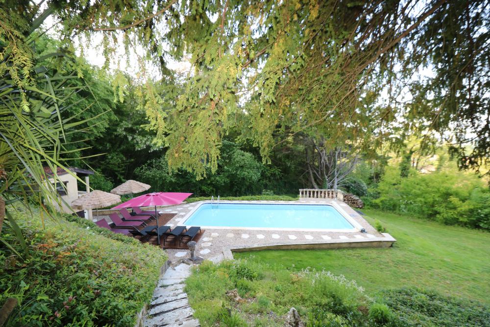La superbe piscine privée 