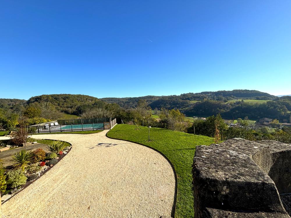 La vue 5 étoiles sur la vallée en contrebas 