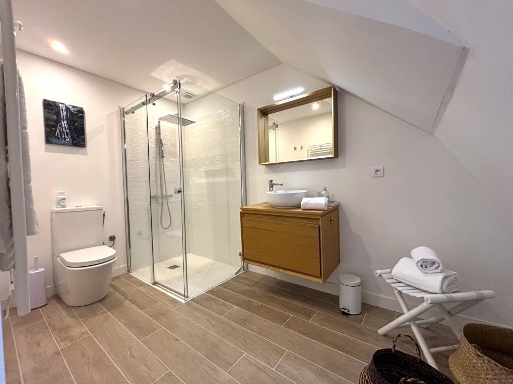 et sa salle de bain ensuite 