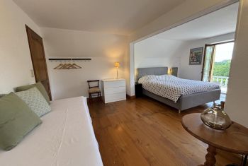 elle offre également un couchage d'appoint 