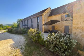 LES OIES, dans le prolongement du séchoir 